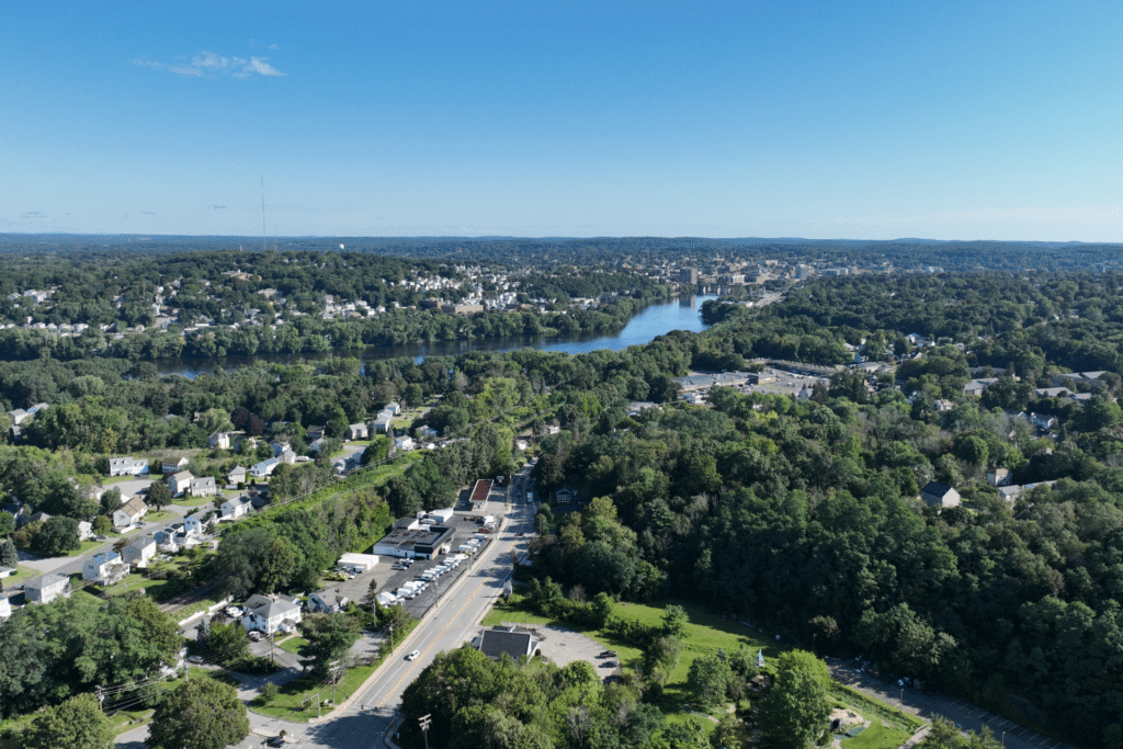 Haverhill MA Neighborhood Aerial Drone Footage | Apartments in Haverhill MA | Bradford Haverhill Apartments